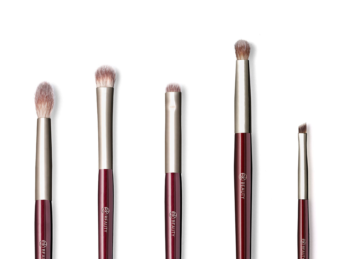 The Best Makeup Brushes for Hooded or Small Eyes